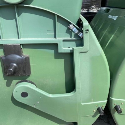 Plastový kontejner 1100 l, zelený, II. jakost