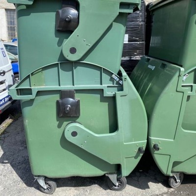 Plastový kontejner 1100 l, zelený, II. jakost