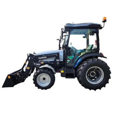 Traktor Tauros TE504 s kabinou a kamerou